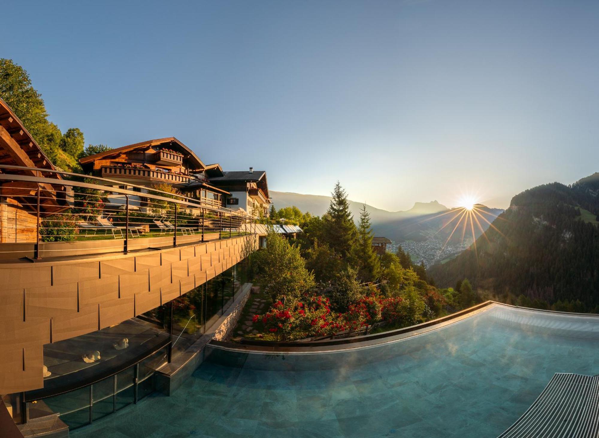 Charmehotel Uhrerhof - Deur Ортизеи